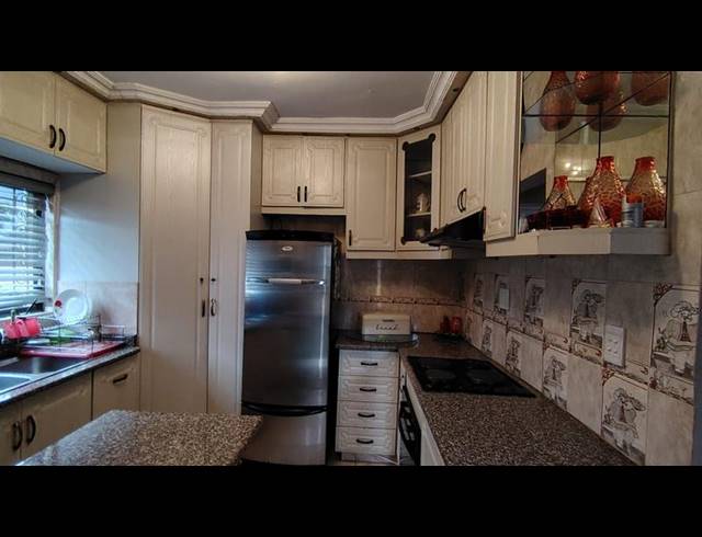 3 BEDROOM PROPERTY TO RENT IN MONTFORD